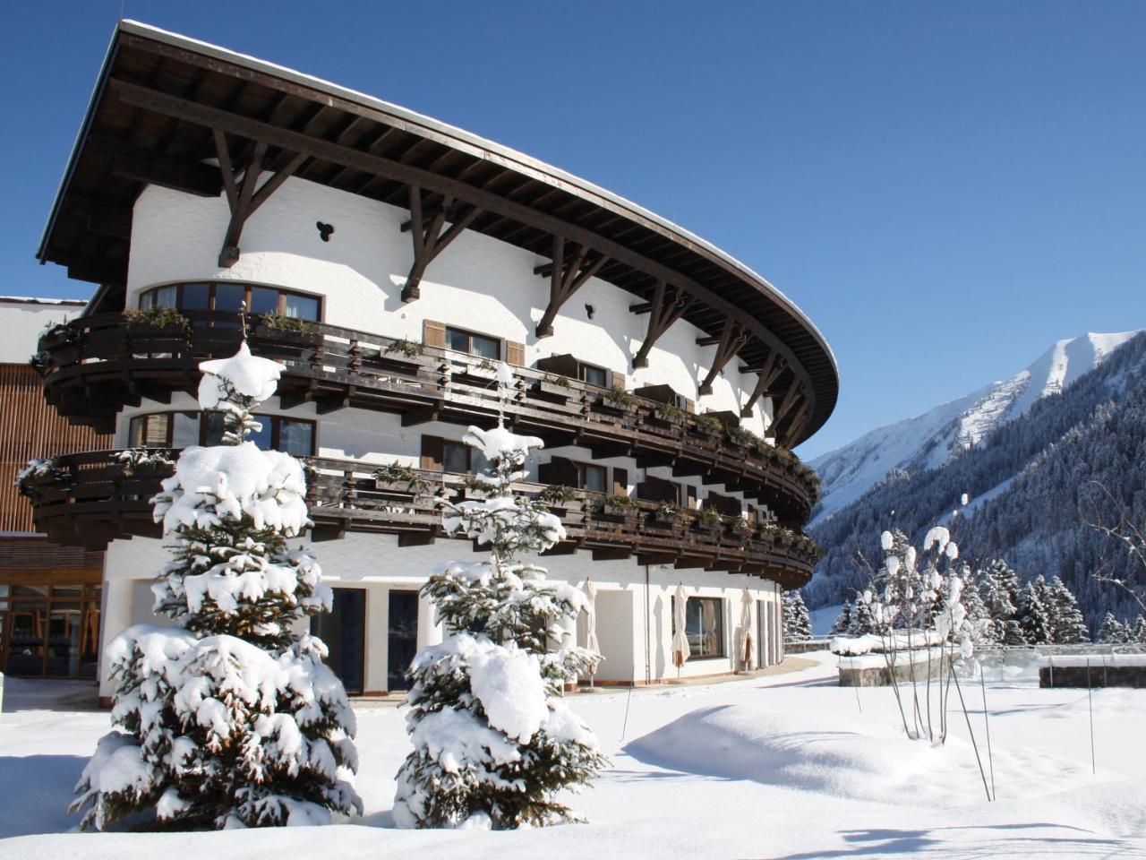 A-Rosa Ifen Hotel Kleinwalsertal Hirschegg  Exterior photo